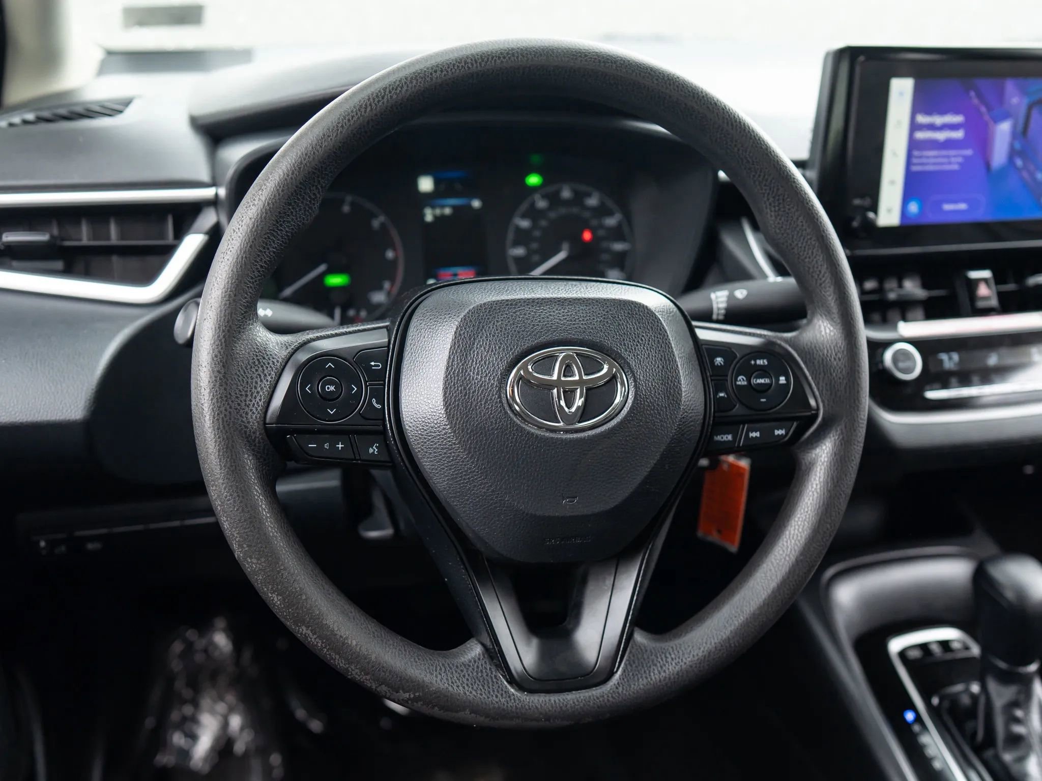 Used 2024 Toyota Corolla LE FWD image 34
