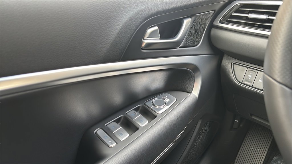 New 2026 Genesis G70 2.5T image 15