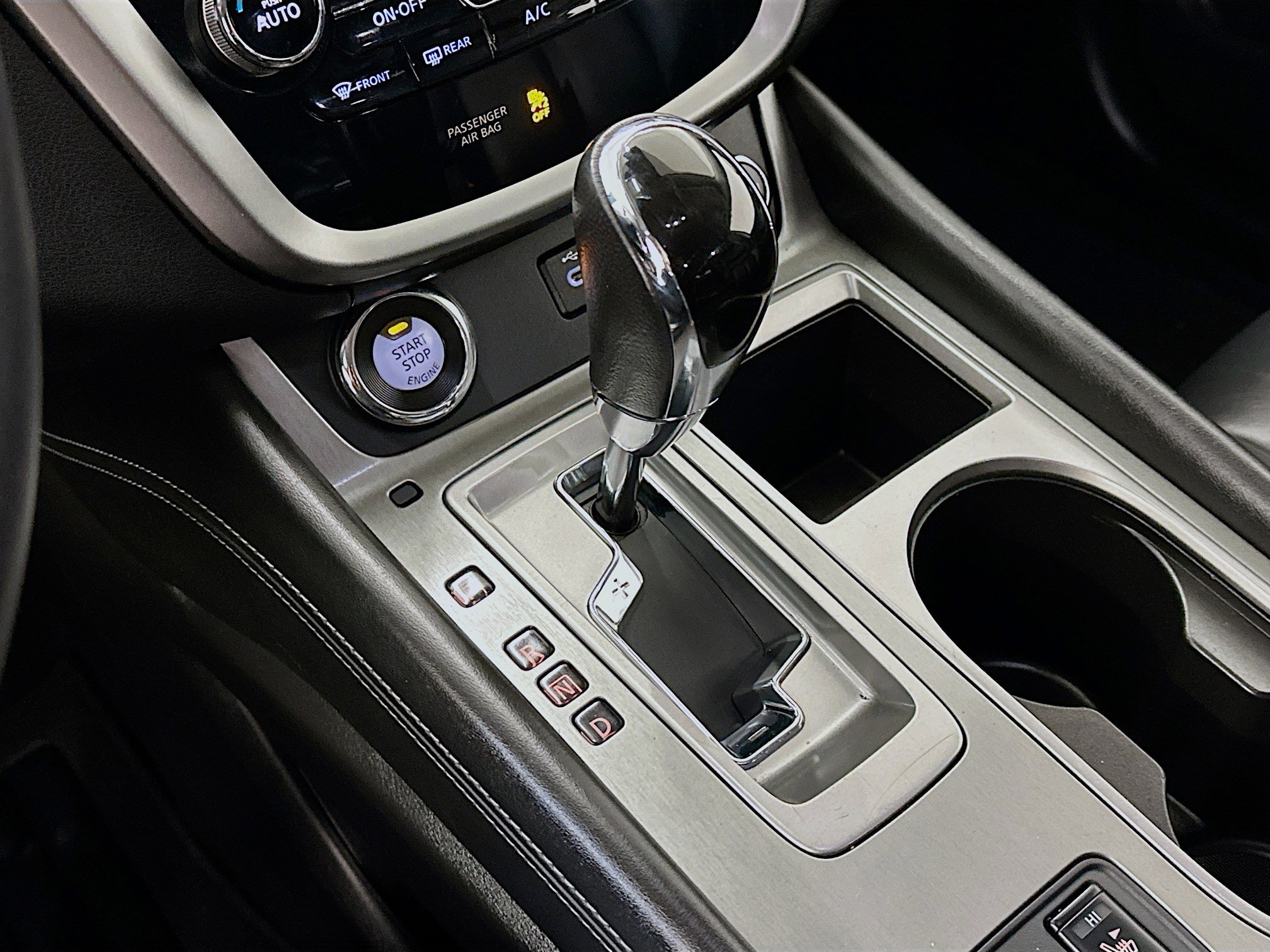 Used 2023 Nissan Murano SV image 24