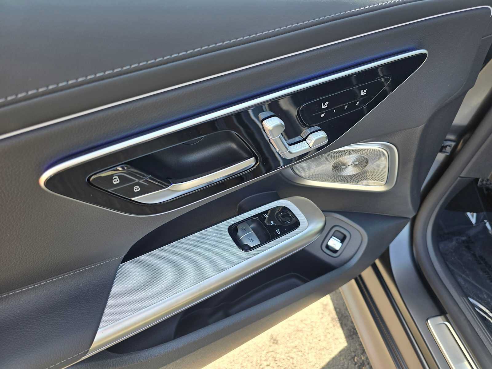 New 2026 Mercedes-Benz CLE 300 4MATIC Coupe image 16