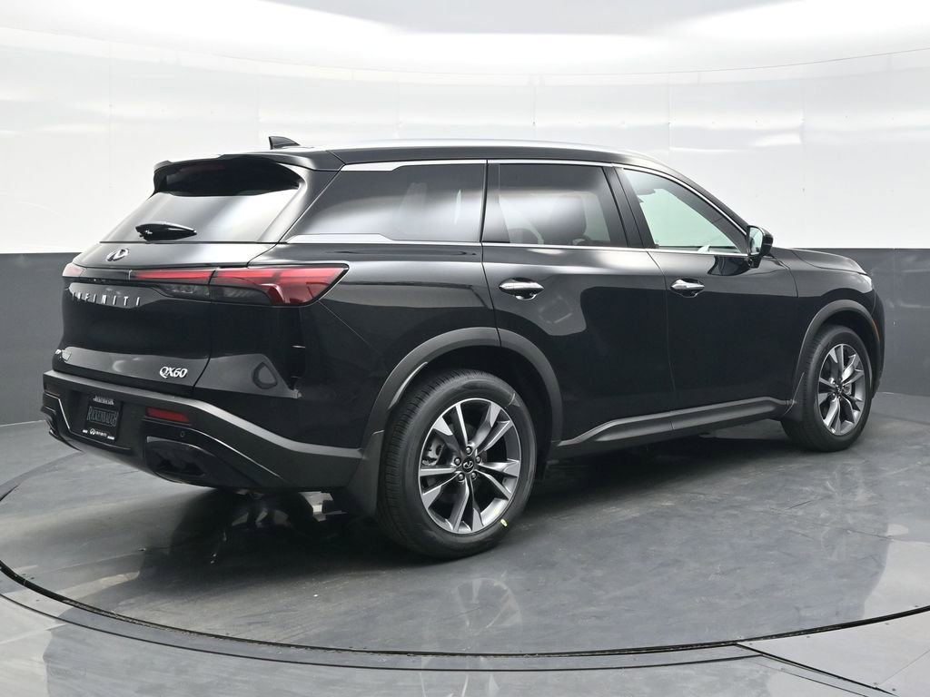 Certified 2025 INFINITI QX60 Luxe w/ Vision Package image 7