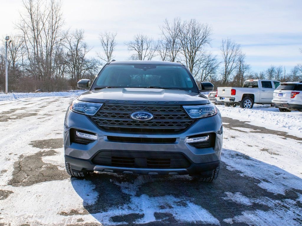 Used 2022 Ford Explorer XLT image 12