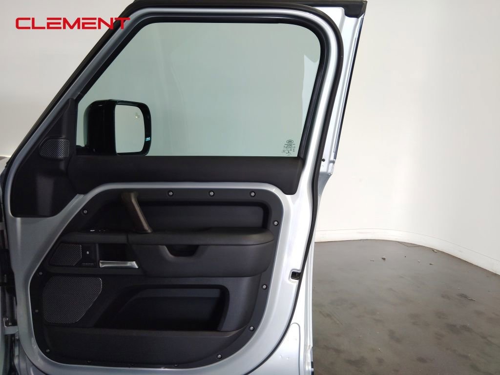 Used 2022 Land Rover Defender 110 X image 41