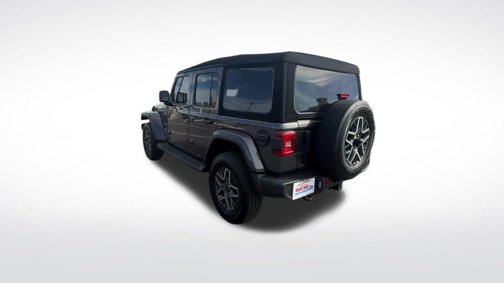 Used 2024 Jeep Wrangler Unlimited Sahara AWD/4WD image 35