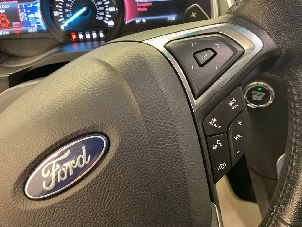 Used 2019 Ford Edge Titanium image 14