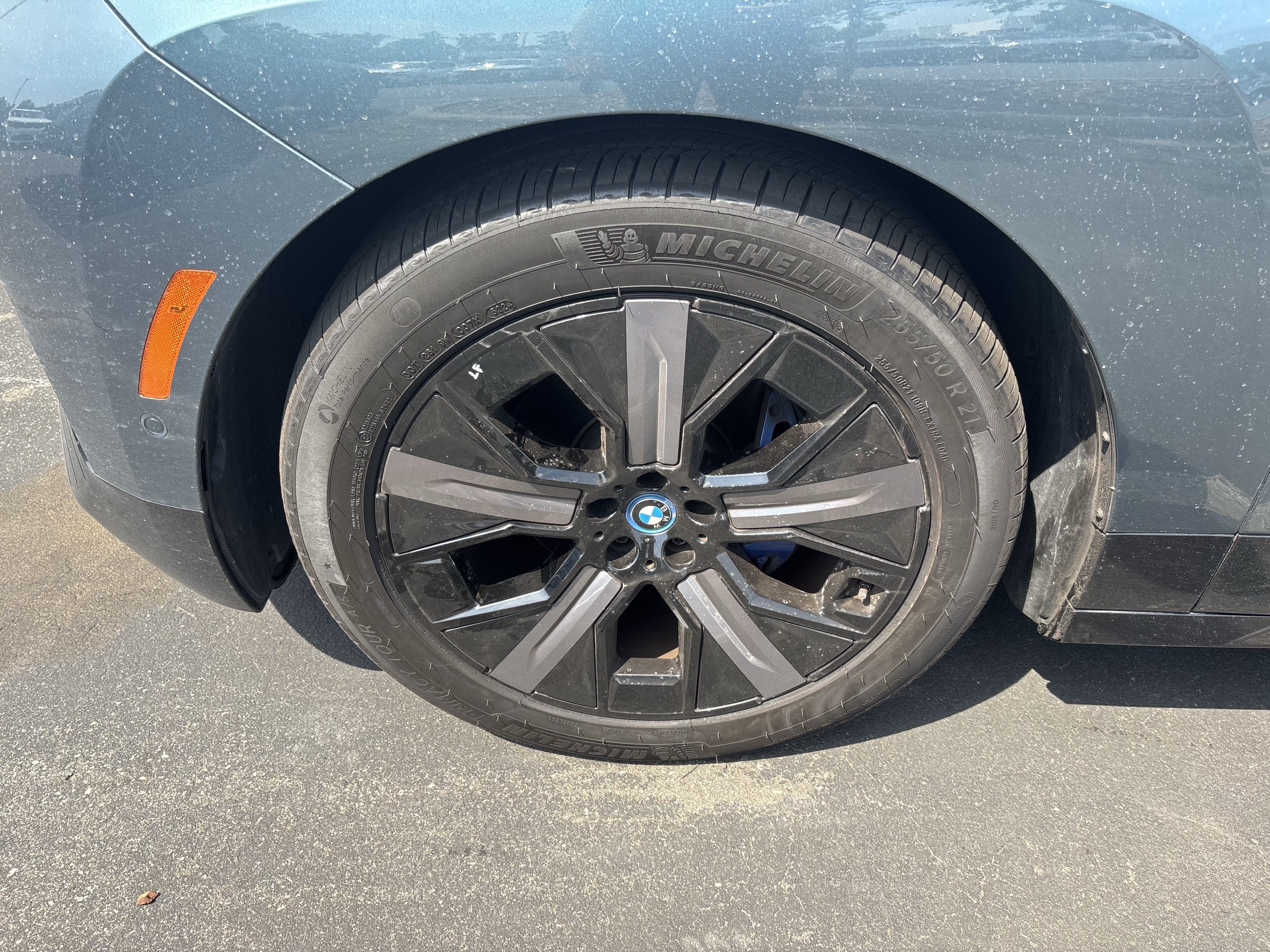 Certified 2023 BMW iX xDrive50 w/ Premium Package AWD/4WD image 31