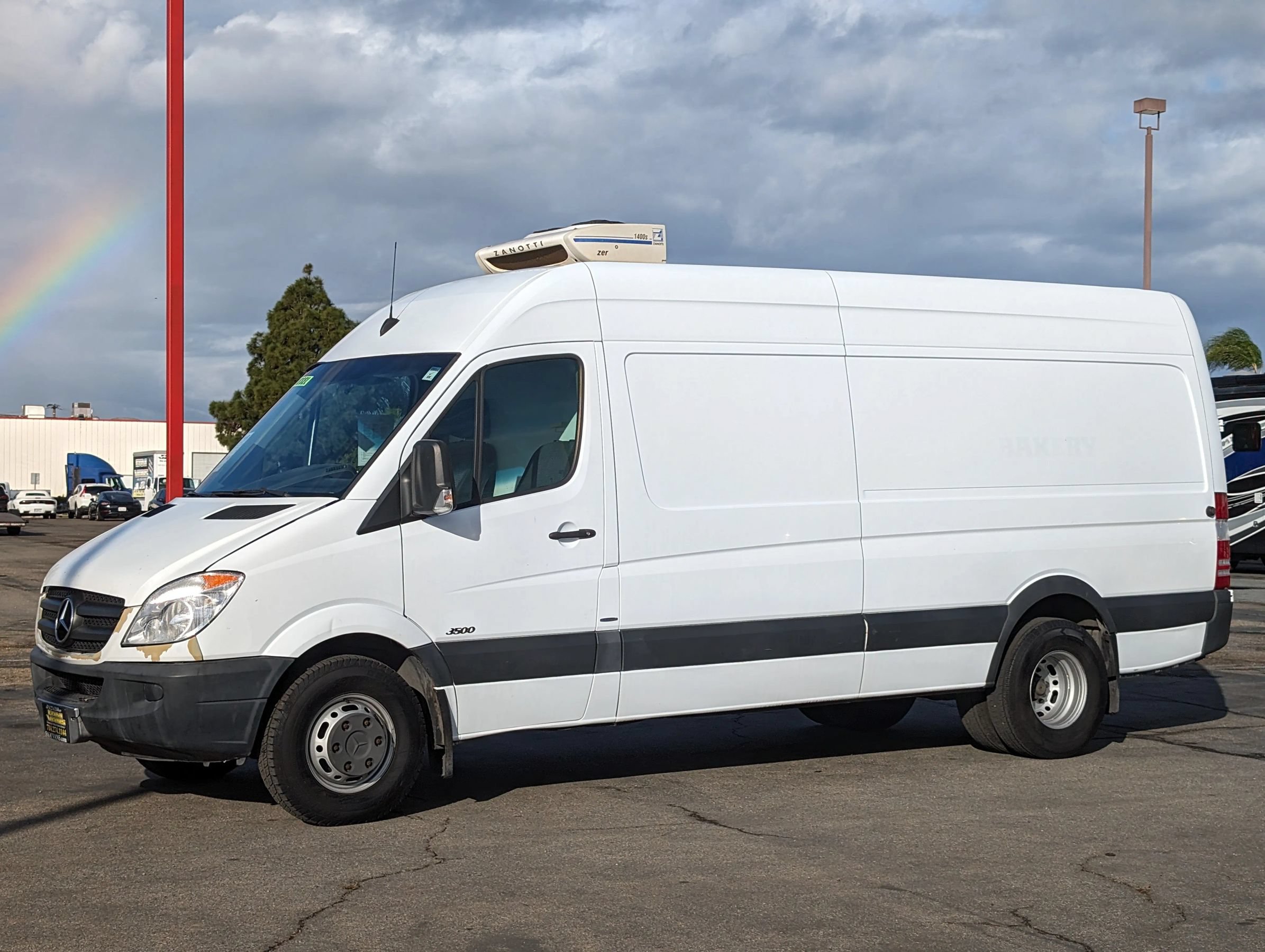 Used 2010 Mercedes-Benz Sprinter 3500 image 4