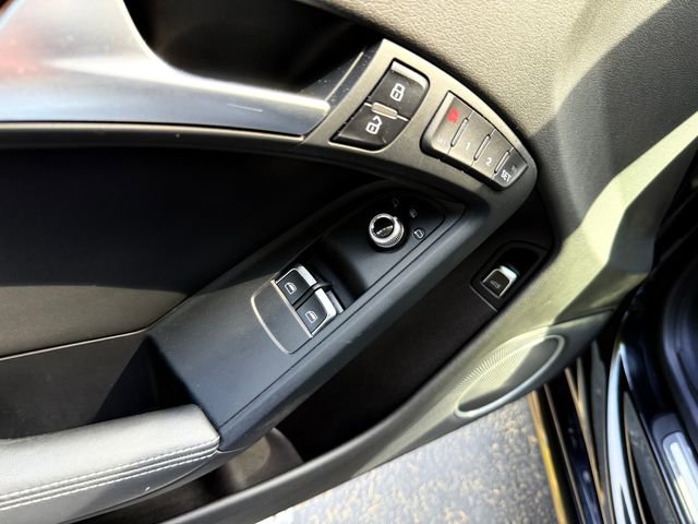 Used 2013 Audi S5 Prestige image 11