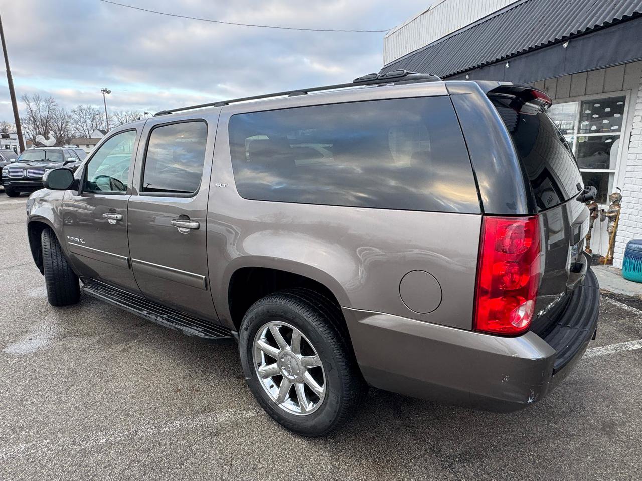 Used 2013 GMC Yukon XL SLT AWD/4WD image 11