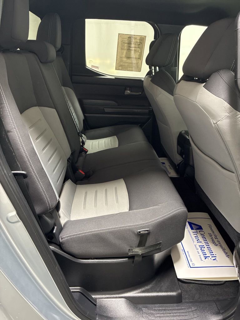 Used 2025 Toyota Tacoma TRD Sport image 12