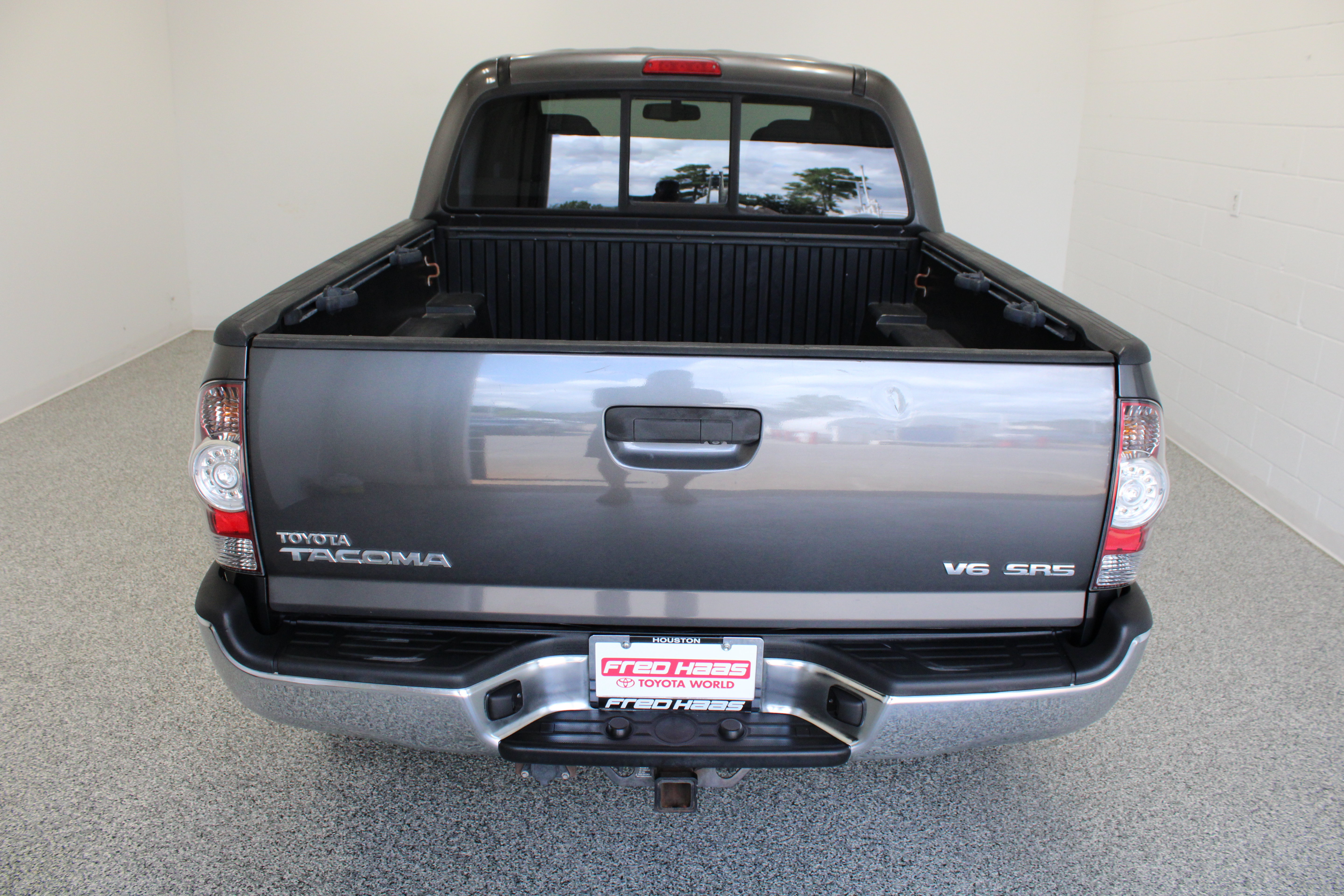 Used 2013 Toyota Tacoma 4x4 Double Cab w/ SR5 Pkg image 8