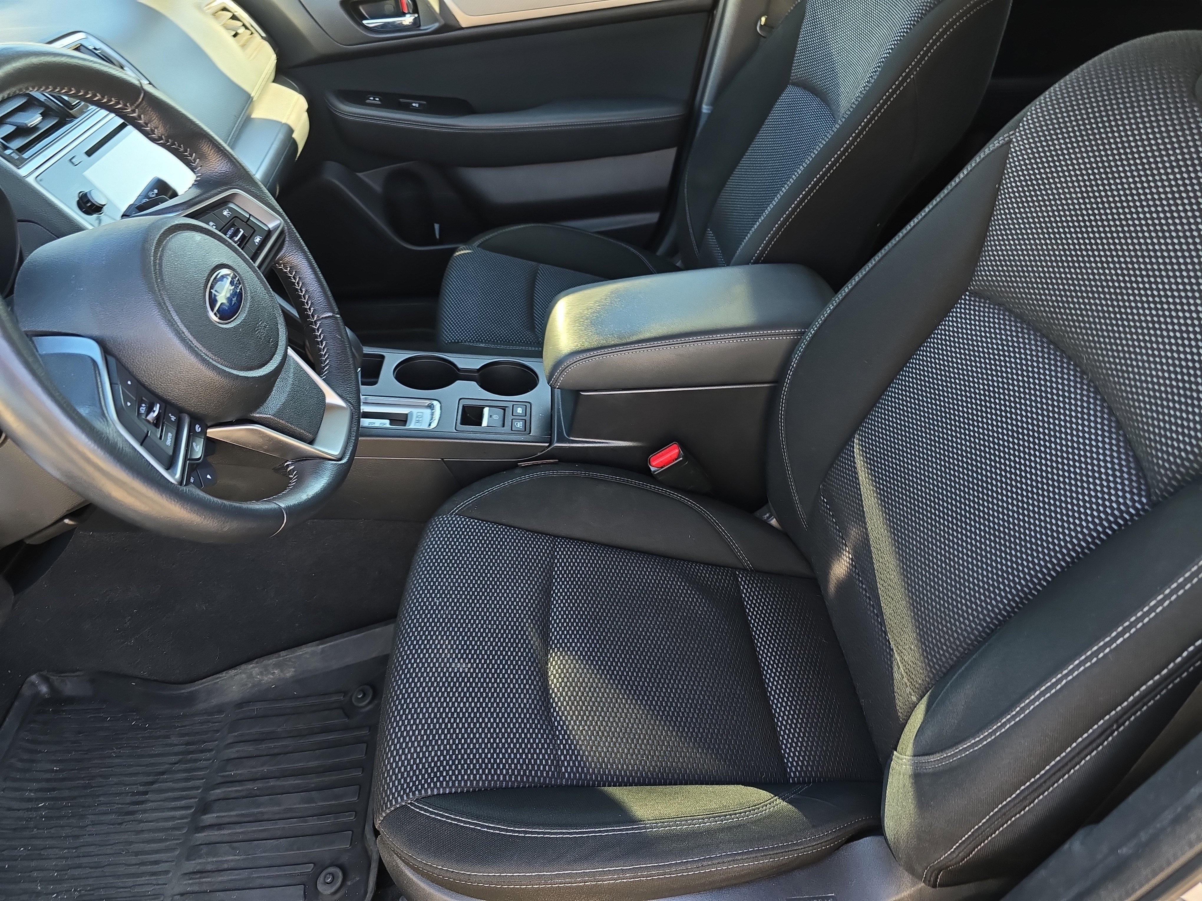 Used 2019 Subaru Outback 2.5i Premium image 21