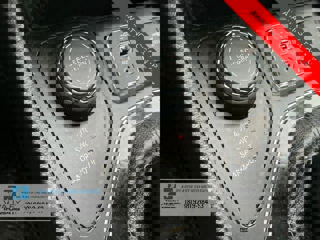 Used 2019 Jeep Cherokee Limited image 9