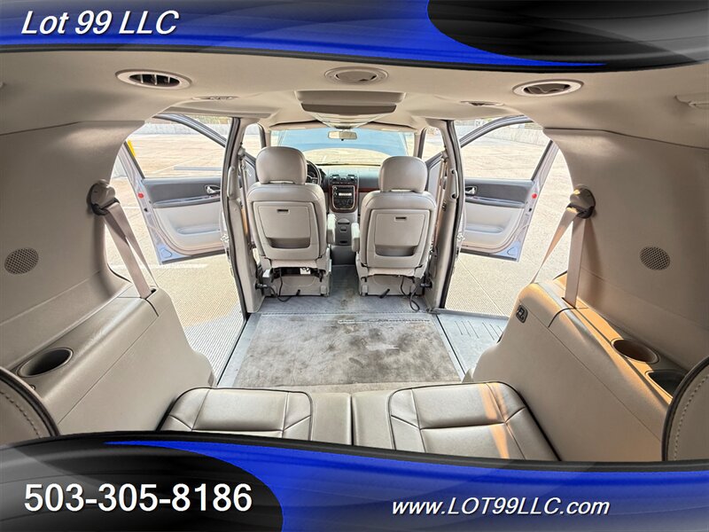 Used 2007 Buick Terraza CXL w/ Driver Confidence Package FWD image 4