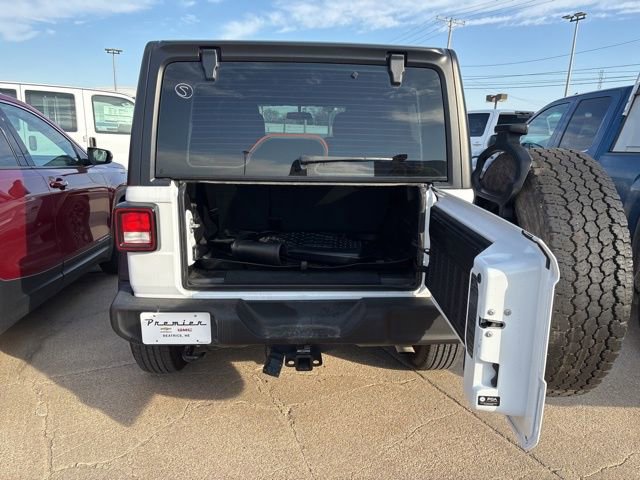 Used 2023 Jeep Wrangler Sport image 14