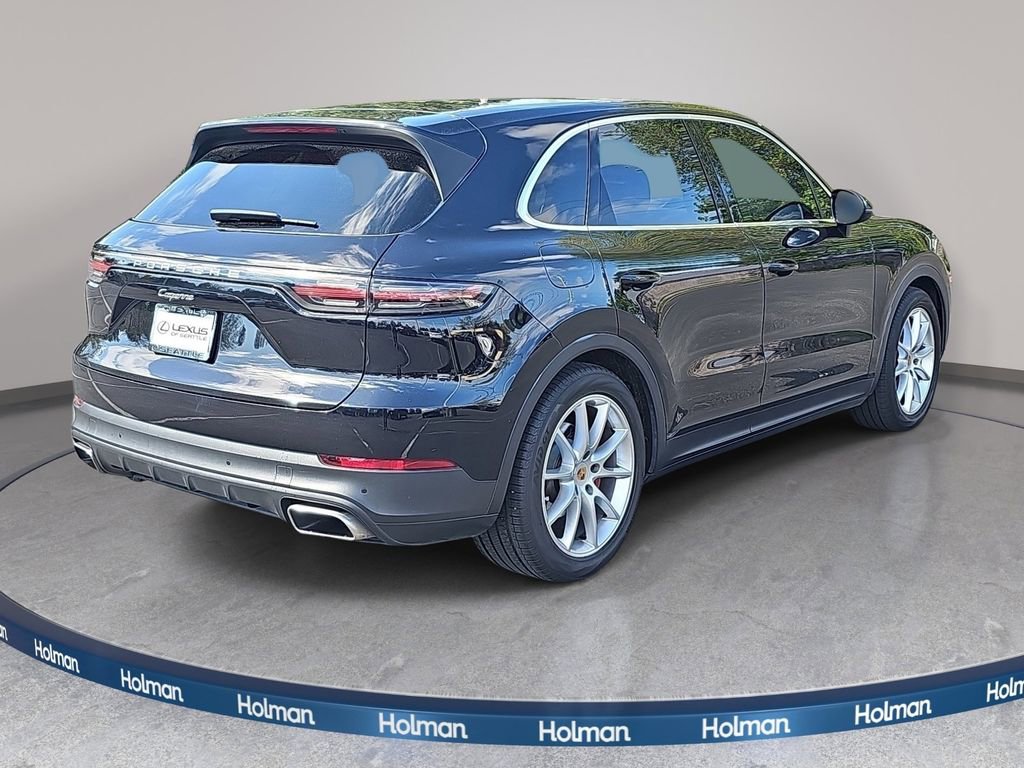 Used 2022 Porsche Cayenne AWD/4WD image 6