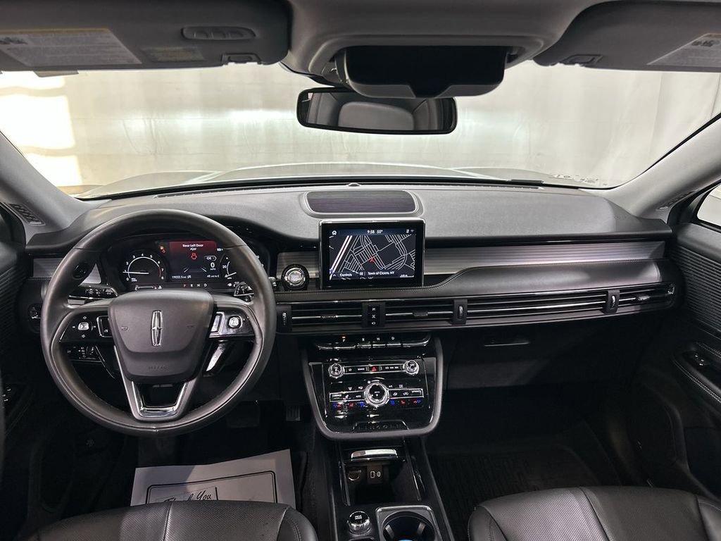 Used 2022 Lincoln Corsair Standard w/ Premium Package image 21