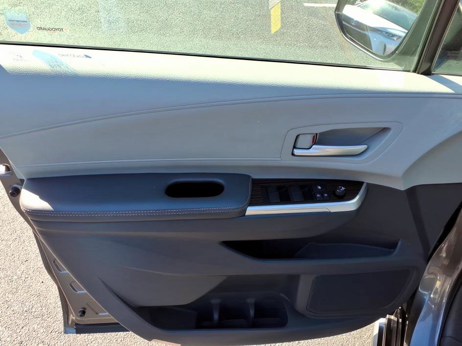 Certified 2023 Toyota Sienna XLE image 18