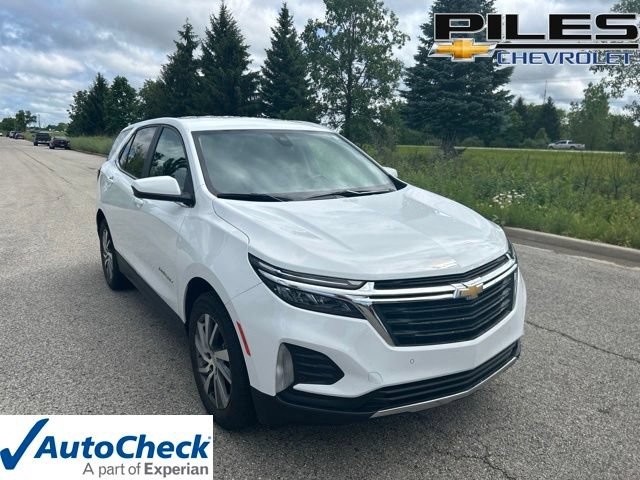 Used 2024 Chevrolet Equinox LT w/ LPO, Floor Liner Package FWD image 1