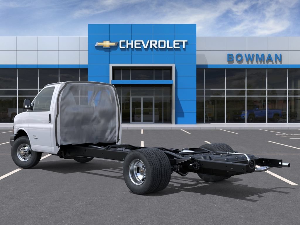 New 2026 Chevrolet Express 3500 w/ Power Convenience Package RWD image 3