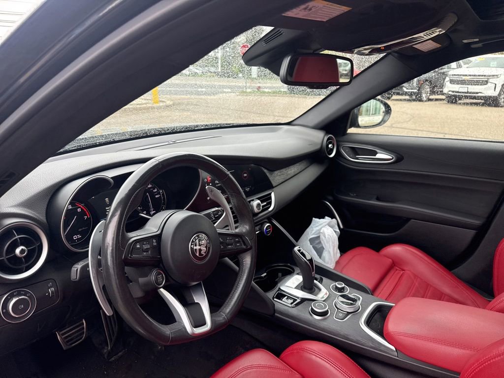 Used 2023 Alfa Romeo Giulia Sprint AWD/4WD image 17