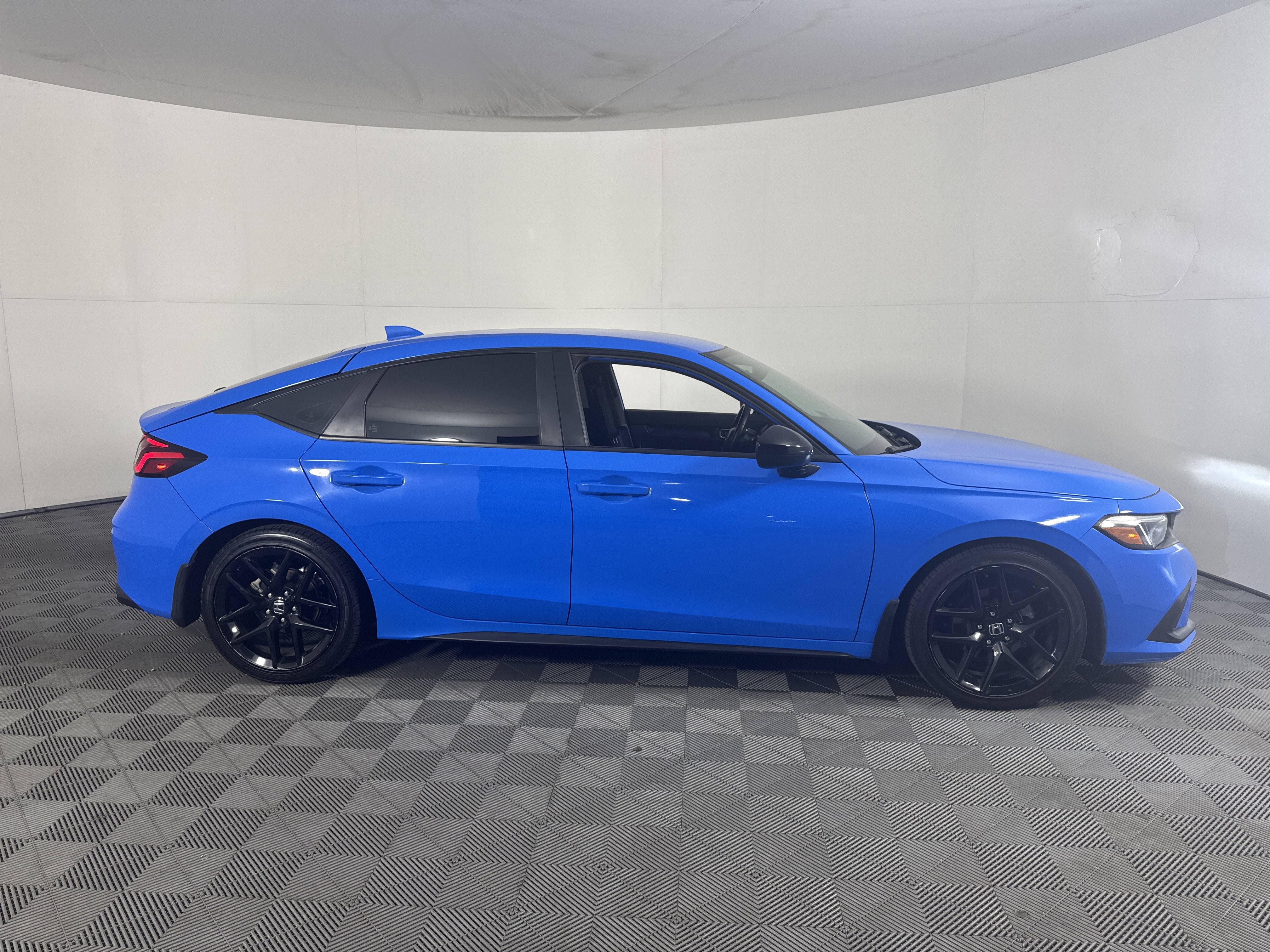 Certified 2023 Honda Civic Sport image 3