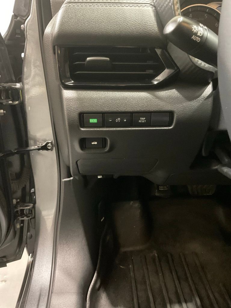 Used 2023 Nissan Sentra SV w/ All-Weather Package image 8