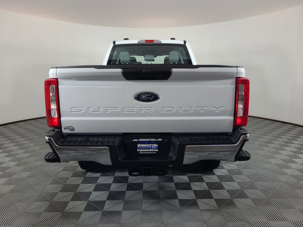 New 2026 Ford F250 XL w/ XL Chrome Package image 4