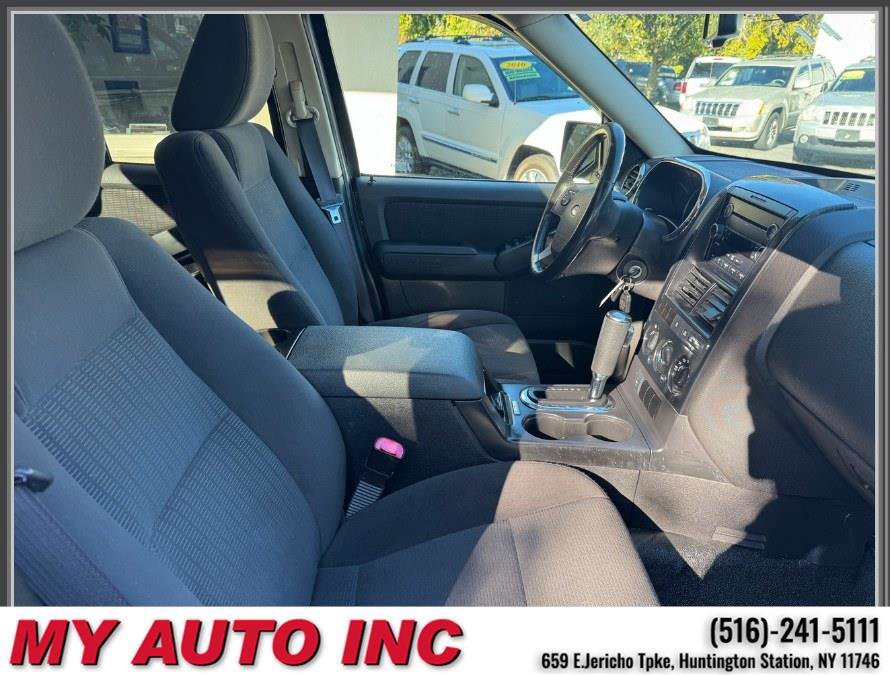 Used 2010 Ford Explorer Sport Trac XLT image 27