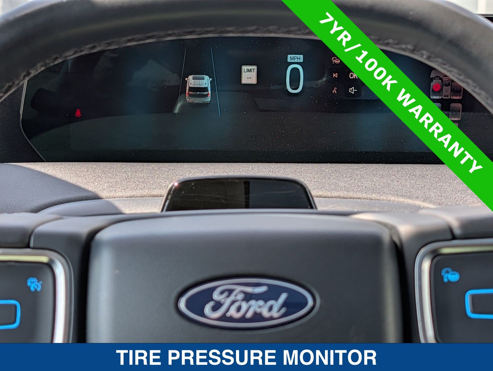 Certified 2025 Ford Expedition Max Platinum w/ Driver's Package AWD/4WD image 31