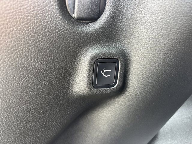 Used 2024 Jeep Compass Latitude w/ Convenience Group image 7