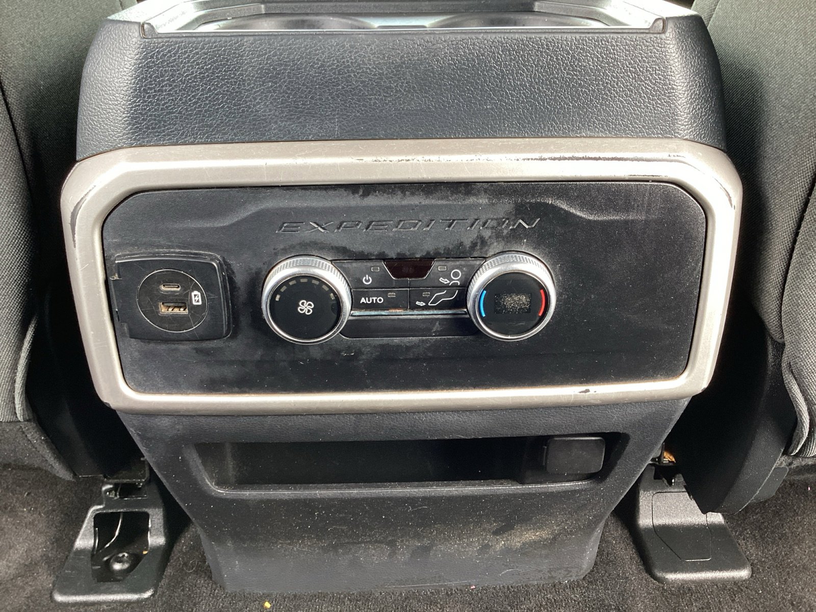 Used 2022 Ford Expedition XLT RWD image 30