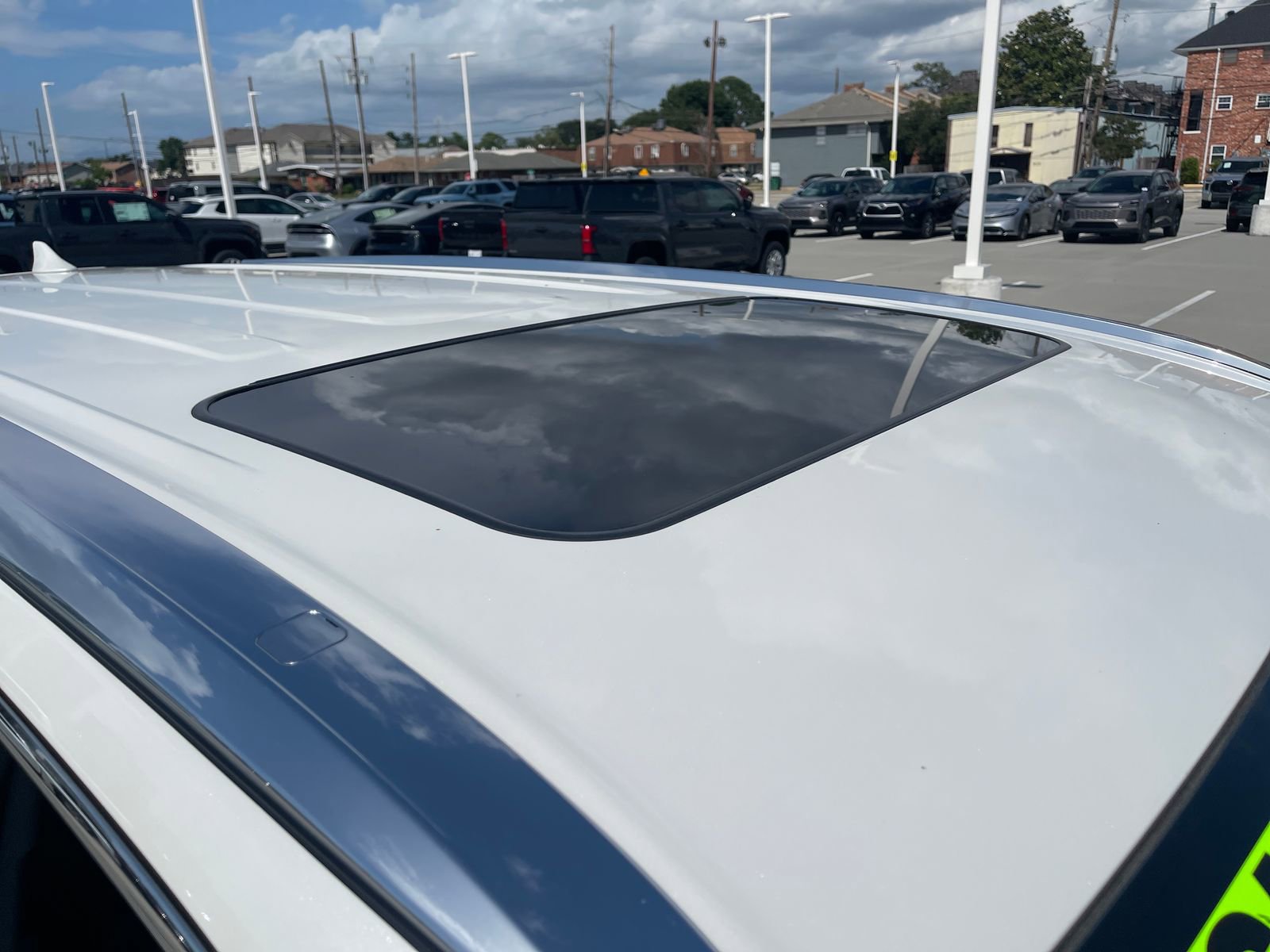 Used 2019 Toyota Highlander Limited FWD image 10