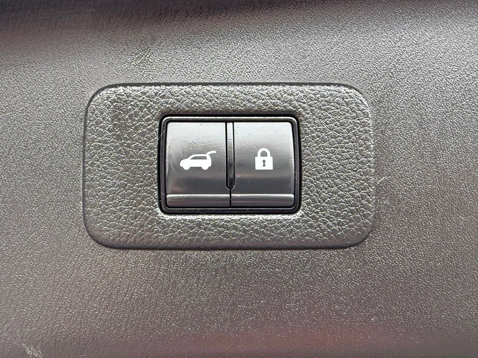 Used 2024 Nissan Armada SL AWD/4WD image 45