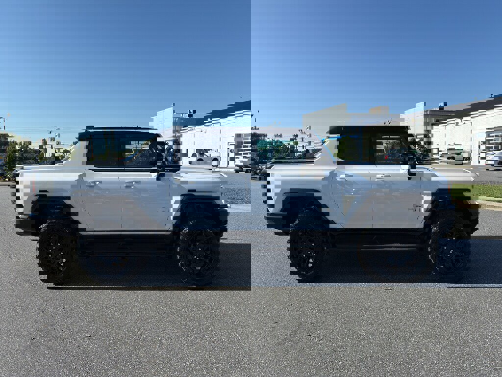 New 2026 GMC Hummer EV 4x4 Crew Cab image 6