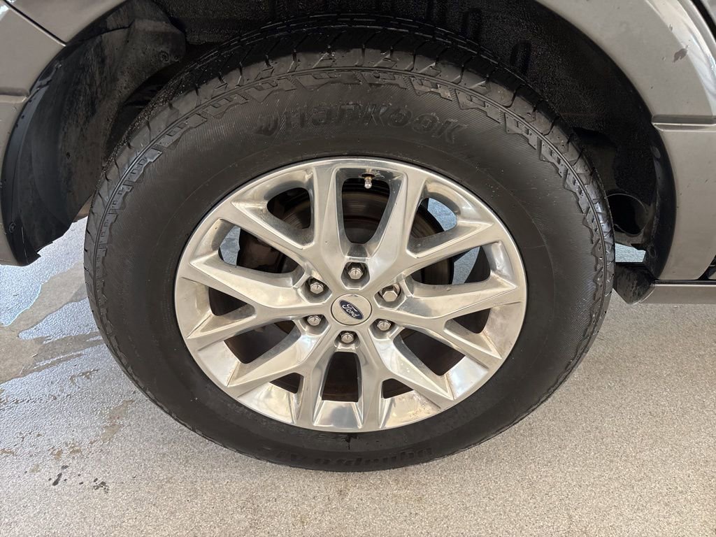 Used 2017 Ford Expedition Limited w/ Equipment Group 301A image 27