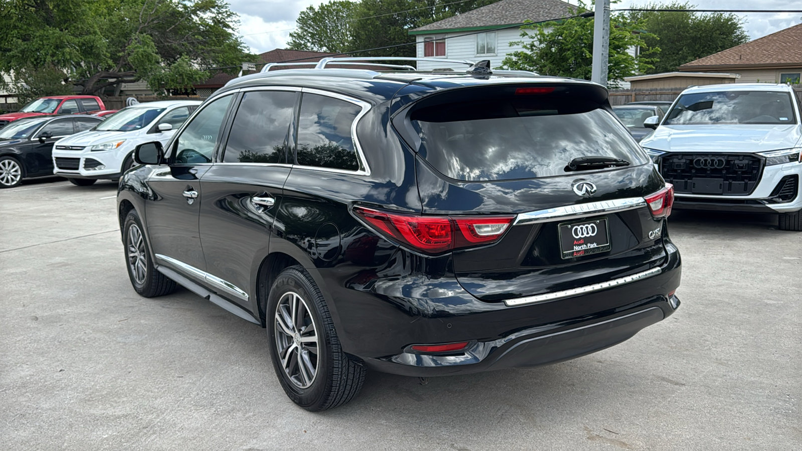 Used 2016 INFINITI QX60 AWD w/ Premium Plus Package image 5