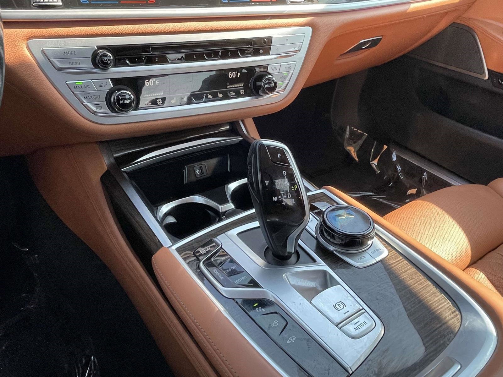 Used 2019 BMW 750i xDrive w/ Executive Package AWD/4WD image 34