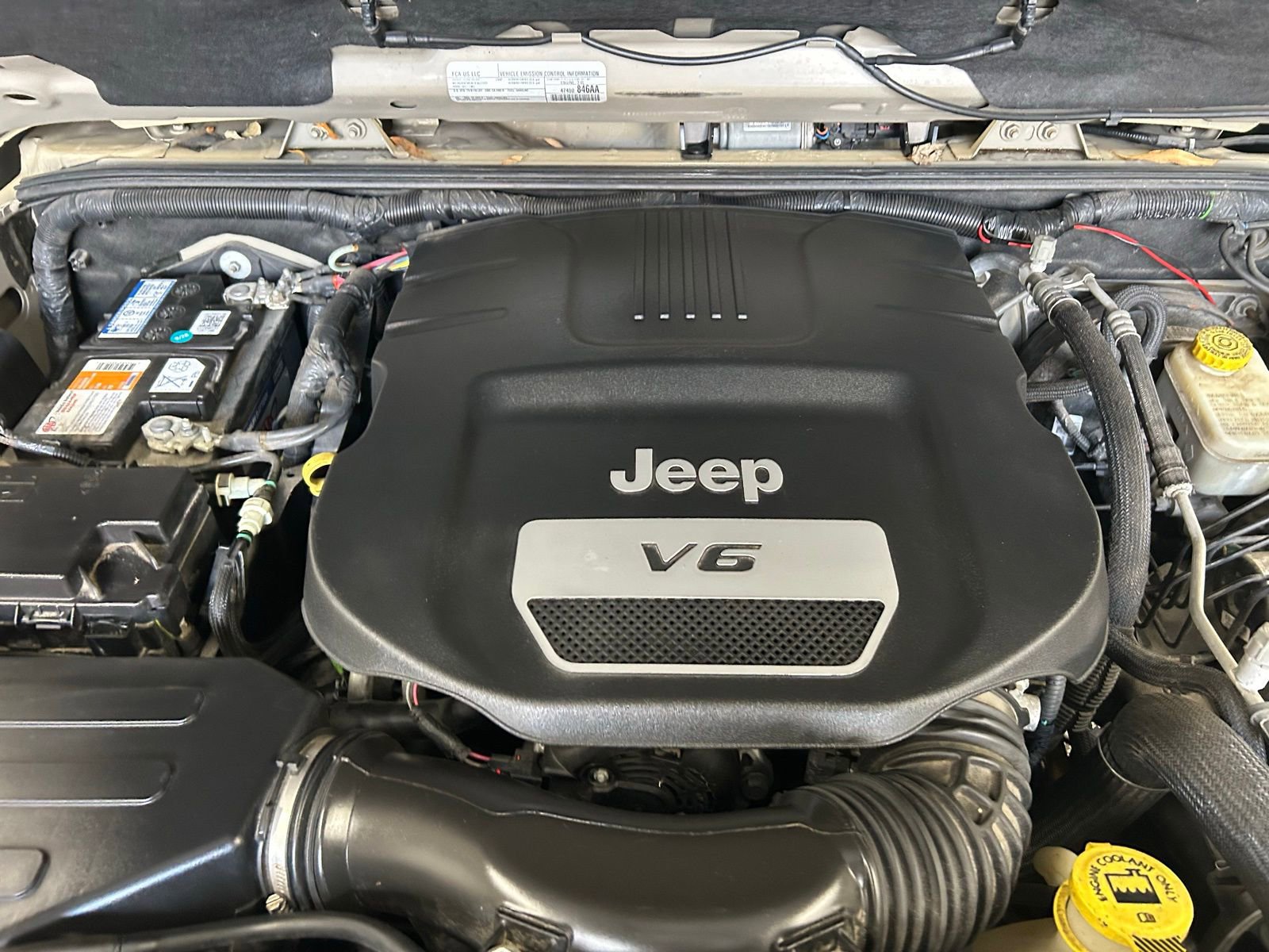 Used 2017 Jeep Wrangler Unlimited Sahara image 31