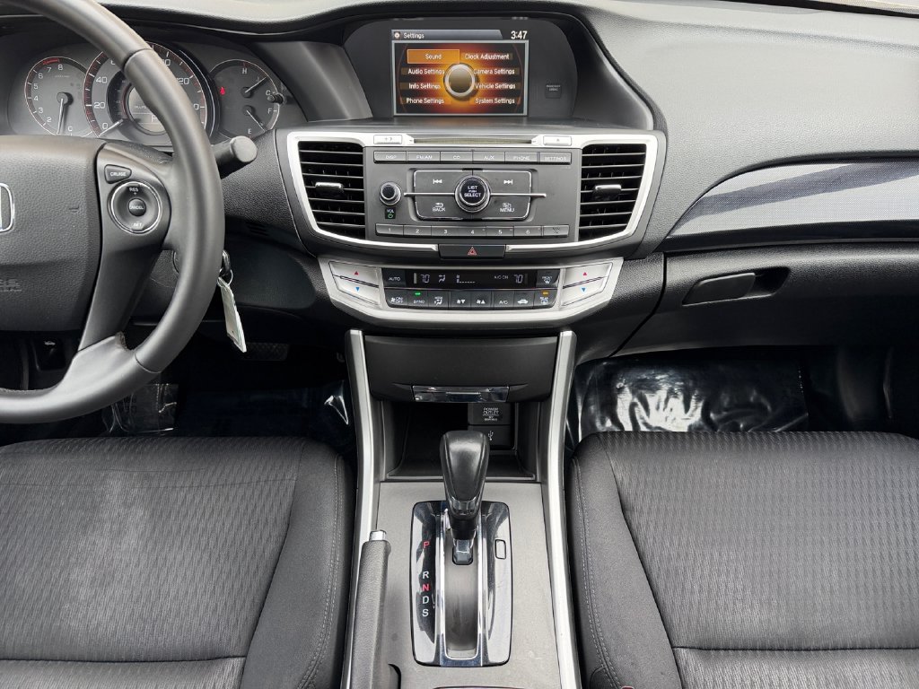 Used 2015 Honda Accord Sport image 25