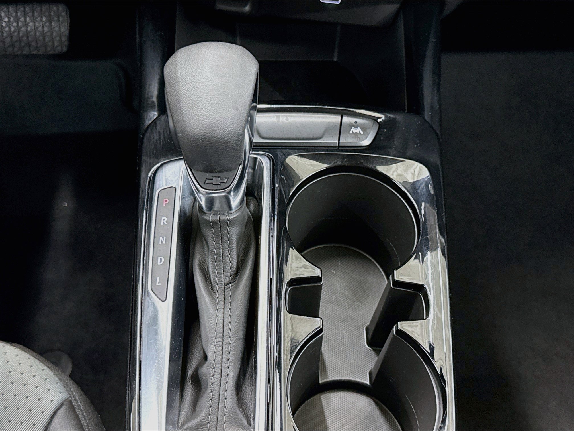 Used 2025 Chevrolet Trax LT FWD image 23