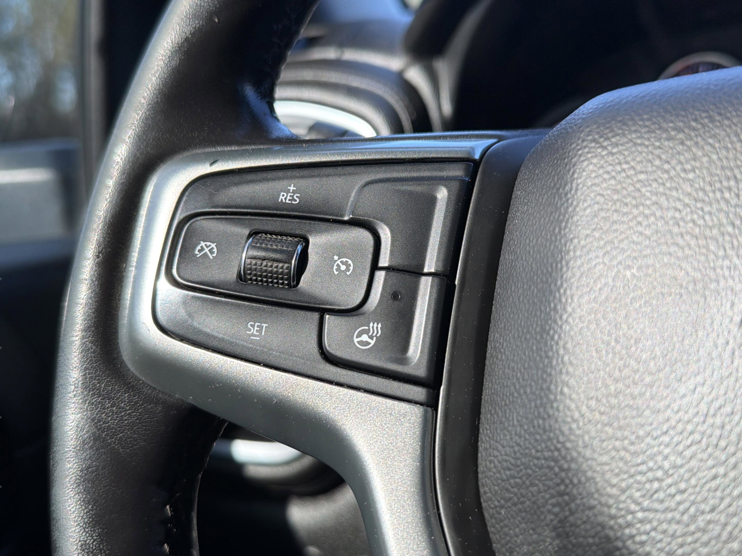 Used 2022 Chevrolet Silverado 2500 LT w/ Convenience Package image 29