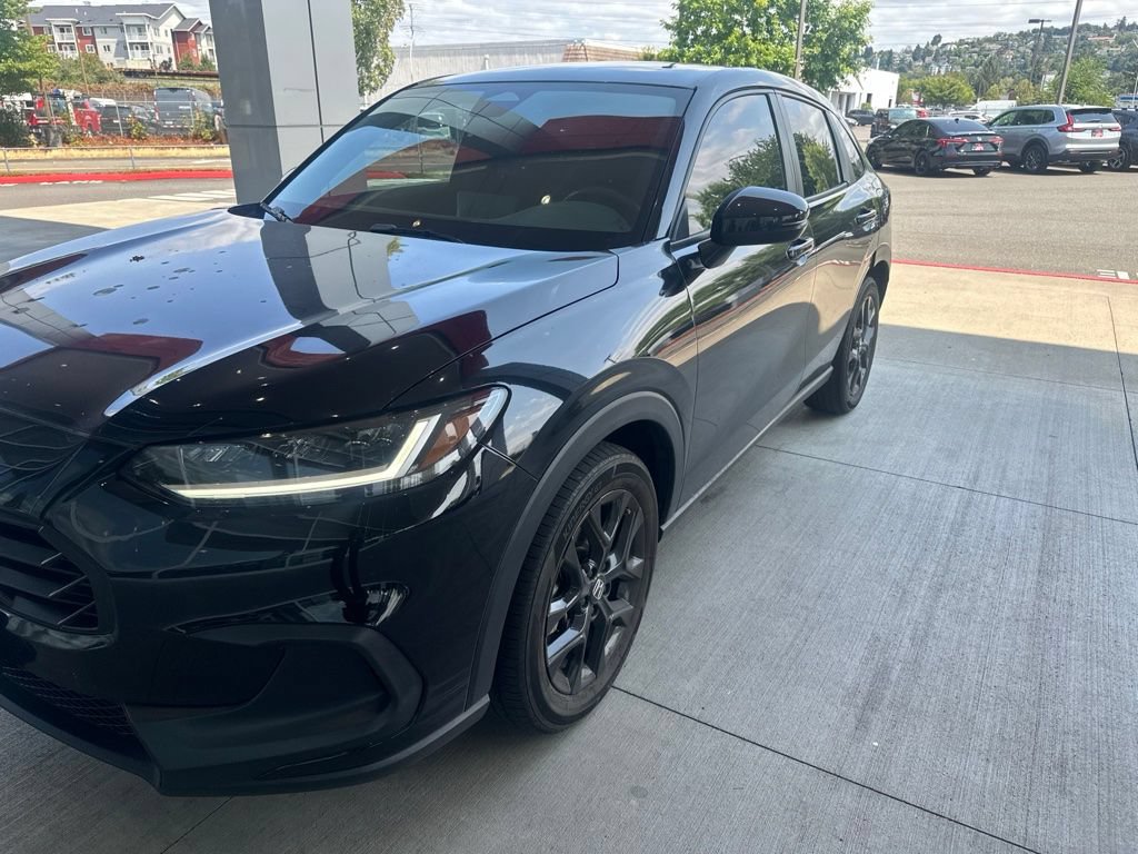 Used 2024 Honda HR-V Sport image 2