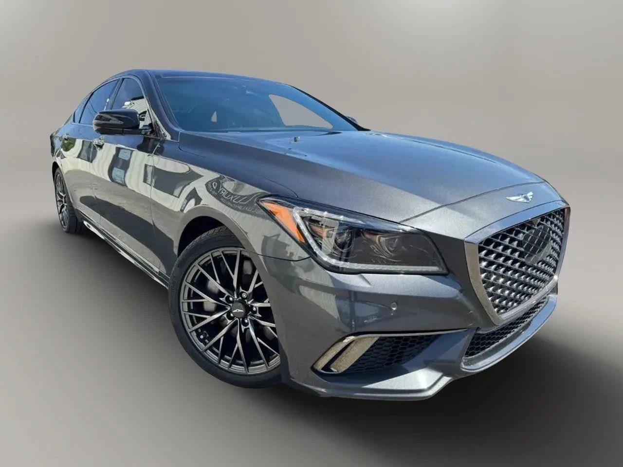 Used 2018 Genesis G80 3.3T Sport RWD image 2