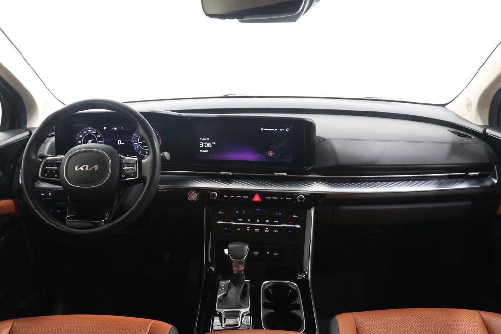 Used 2023 Kia Carnival SX Prestige FWD image 14