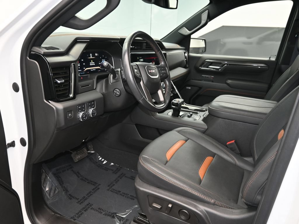 Used 2023 GMC Sierra 1500 AT4 w/ AT4 Premium Package AWD/4WD image 10