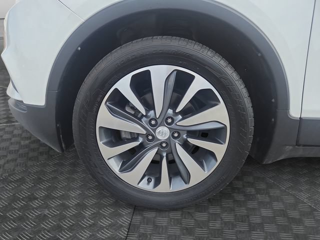 Used 2021 Buick Encore Preferred FWD image 32