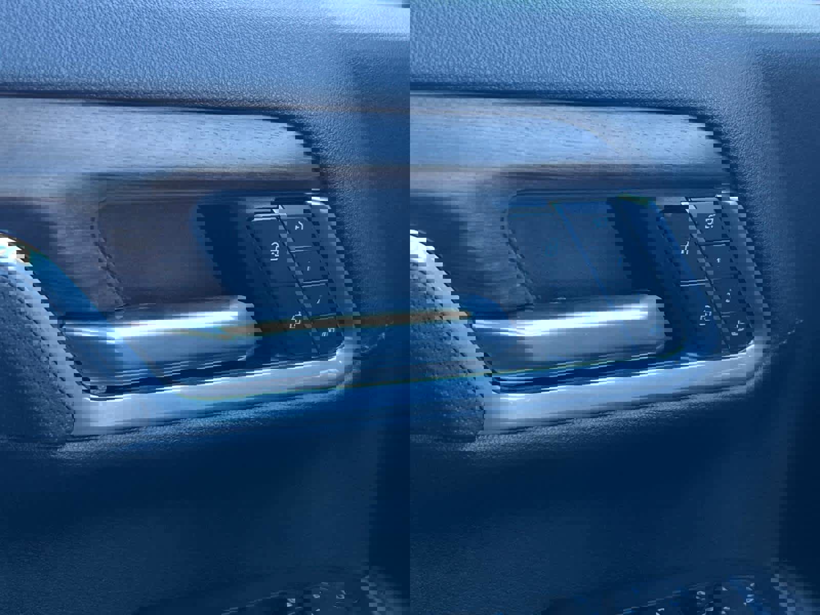 Certified 2025 Chevrolet Silverado 2500 High Country w/ Midnight Edition image 22