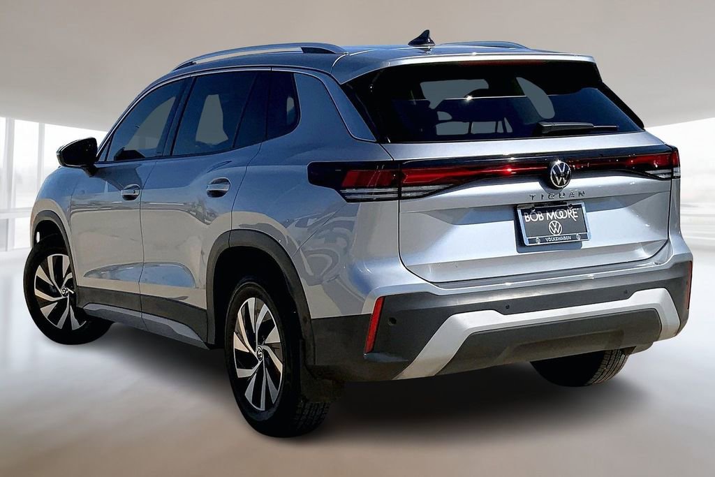Certified 2025 Volkswagen Tiguan S image 13