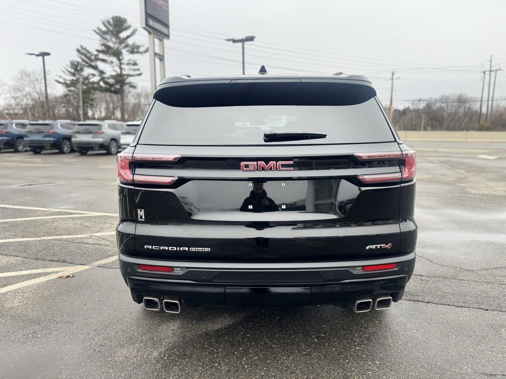Used 2024 GMC Acadia AT4 image 6
